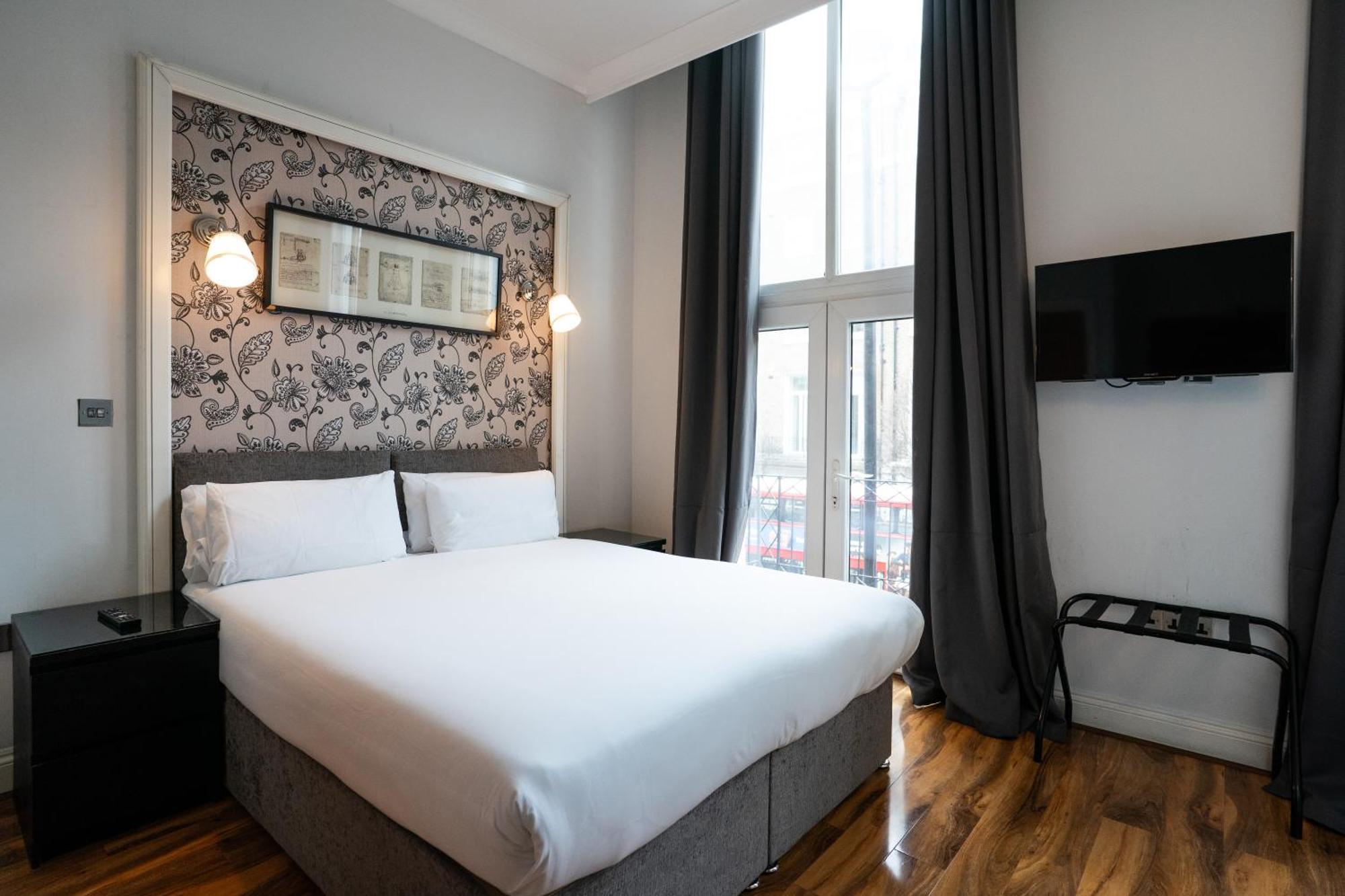 Superior Junior Twin Room Balcony